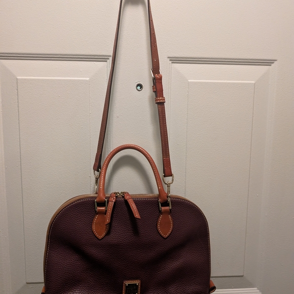 Elegant Brown Leather Handbag - Picture 1 of 9